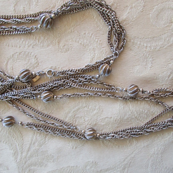 Vintage Monet Goldtone Chain Link Beaded Necklace - Picture 2 of 5